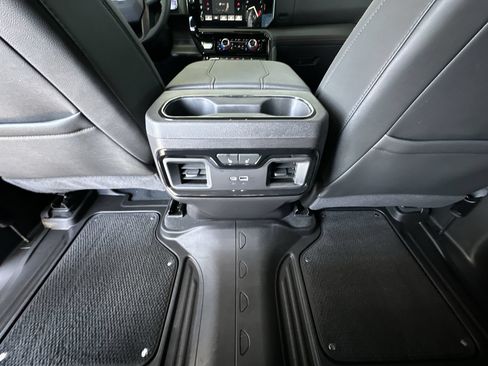 Used 2024 GMC Sierra 1500 AT4 w/ Technology Package AWD/4WD image 22