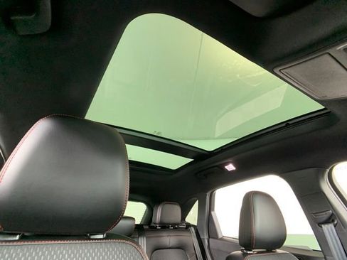 Used 2025 Ford Escape ST-Line w/ Tech Pack #1 image 29