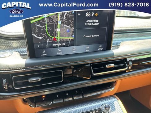 Used 2024 Lincoln Aviator Black Label w/ Dynamic Handling Package AWD/4WD image 27