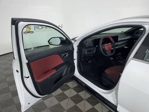 New 2026 Kia K4 EX w/ GT-Line Premium Package FWD image 18