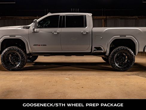 Used 2025 GMC Sierra 2500 AT4 w/ AT4 Premium Plus Package image 6