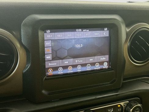 Used 2019 Jeep Wrangler Unlimited Sport S image 17