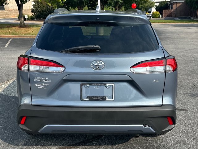 Used 2024 Toyota Corolla Cross LE w/ Moonroof Package FWD image 4