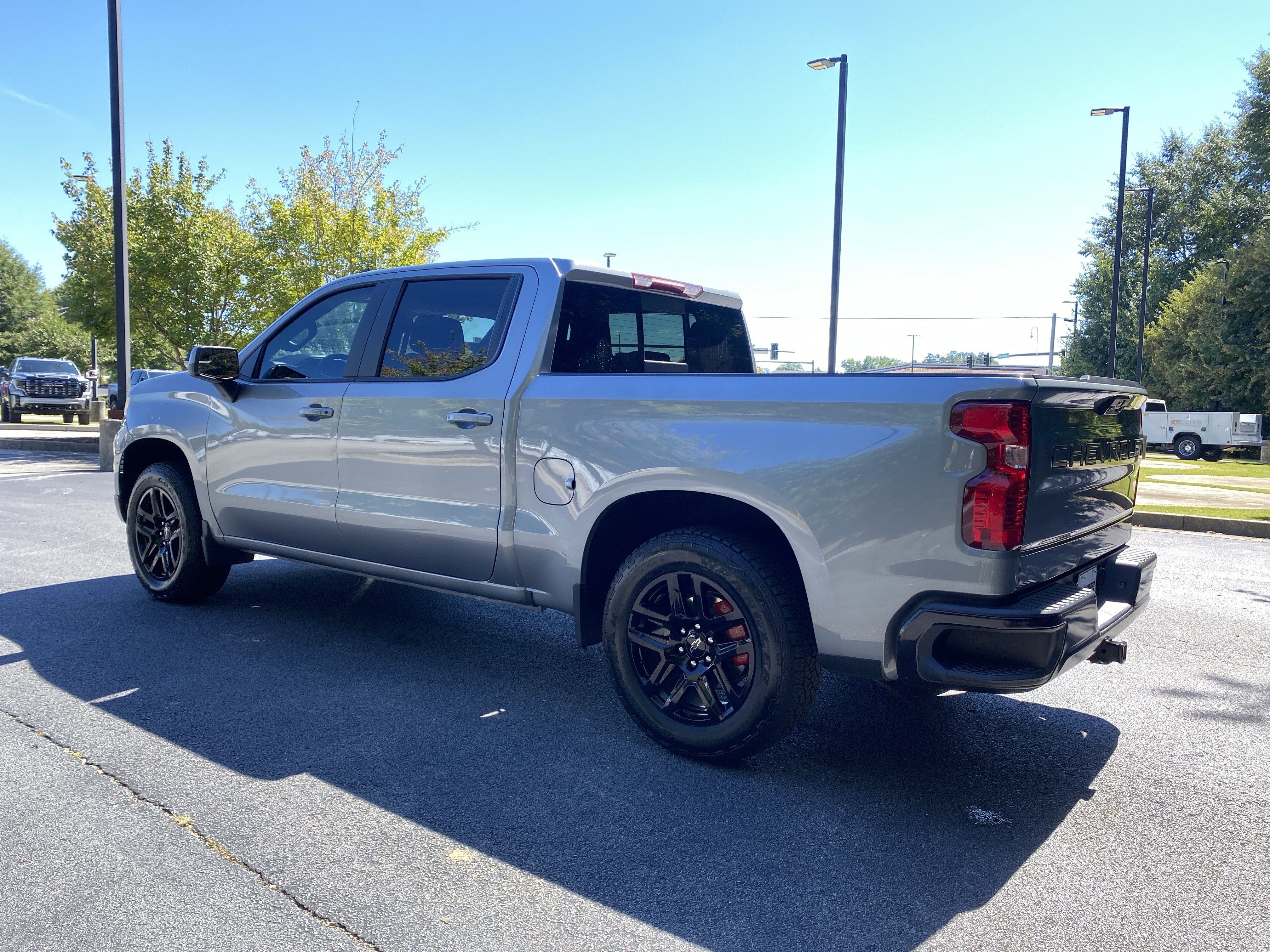 Used 2024 Chevrolet Silverado 1500 LT w/ Convenience Package II RWD image 7
