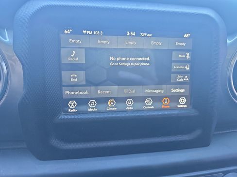 Used 2020 Jeep Wrangler Unlimited Sahara w/ Cold Weather Group AWD/4WD image 21