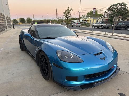 Used 2009 Chevrolet Corvette ZR1 w/ Preferred Equipment Group image 9
