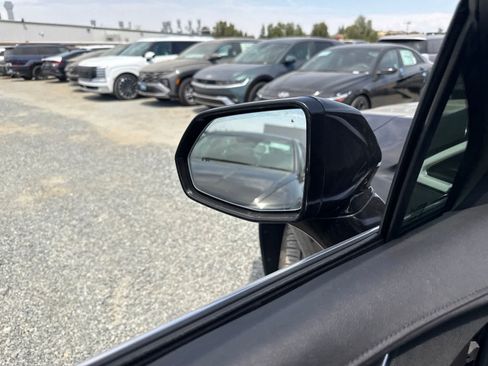 Used 2019 Cadillac XT5 Luxury w/ LPO, Radiant Package FWD image 20