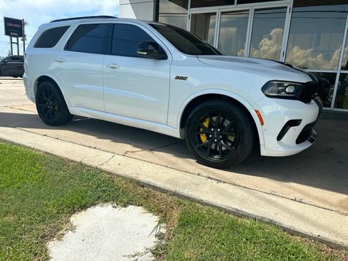 Used 2024 Dodge Durango SRT AWD/4WD image 2