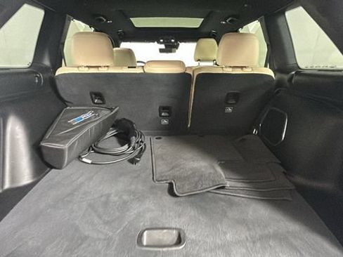 Used 2023 Jeep Grand Cherokee 4WD 4xe w/ Luxury Tech Group II image 29