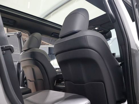 Used 2026 Lexus GX 550 w/ Accessory Package (2T) image 47