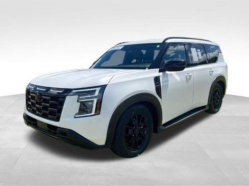 Certified 2025 Nissan Armada PRO-4X AWD/4WD image 4