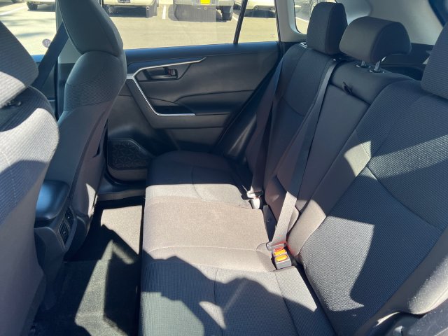 Used 2025 Toyota RAV4 LE AWD/4WD image 18
