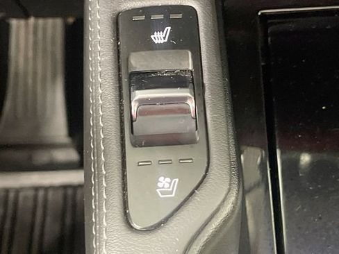 Used 2022 Kia Telluride EX w/ EX Premium Package FWD image 22