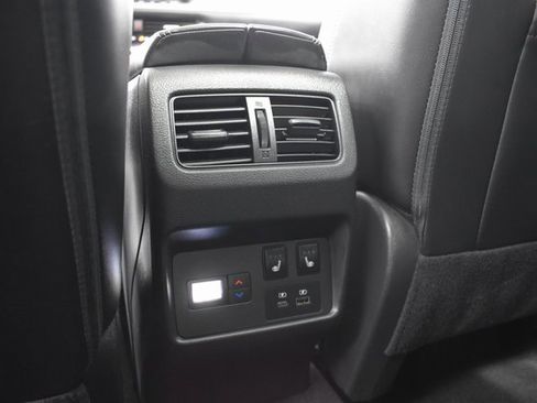 Certified 2023 Nissan Rogue Platinum w/ Platinum Premium Package image 34