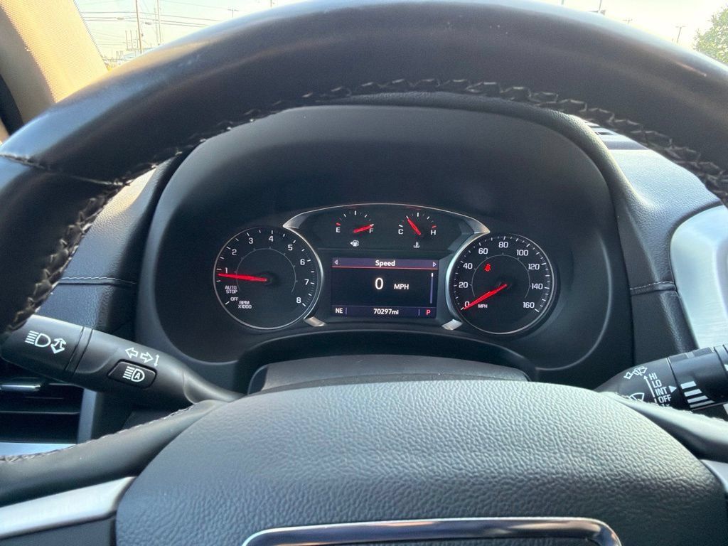 Used 2023 GMC Terrain SLT FWD image 19