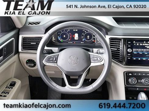 Used 2023 Volkswagen Atlas SE w/ Panoramic Sunroof Package FWD image 23