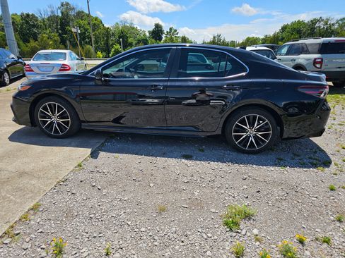 Used 2023 Toyota Camry SE FWD image 17