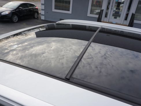 Used 2019 BMW X3 sDrive30i w/ Driving Assistance Package image 9