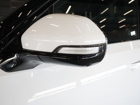 Used 2025 Rivian R1T Adventure AWD/4WD image 27