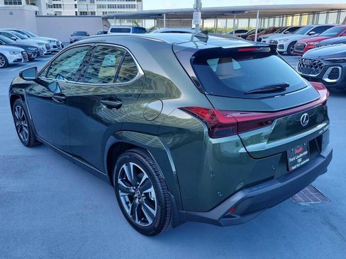 Used 2025 Lexus UX 300h AWD image 4