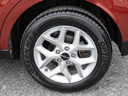 Used 2024 Kia Soul LX w/ Option Group 015 image 15