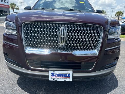 Used 2023 Lincoln Navigator L Reserve AWD/4WD image 8