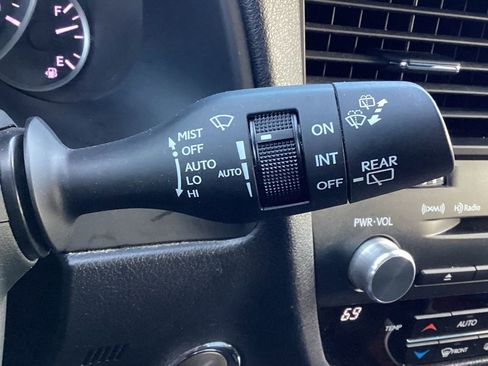 Used 2018 Lexus RX 350L Premium w/ Premium Package image 32