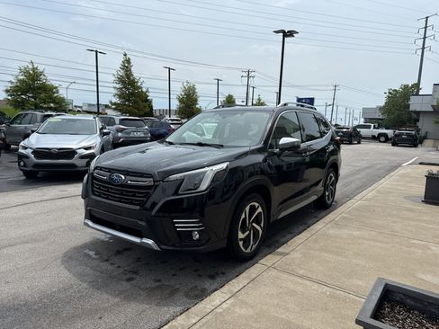 Used 2022 Subaru Forester Touring w/ Popular Package #2 AWD/4WD image 7