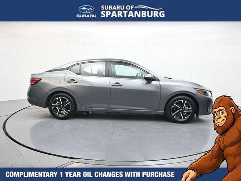 Used 2024 Nissan Sentra SV FWD image 9