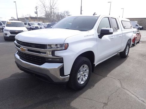 Used 2021 Chevrolet Silverado 1500 LT w/ Remote Start Package image 3