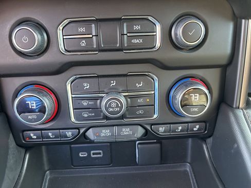 Used 2022 Chevrolet Tahoe High Country image 51