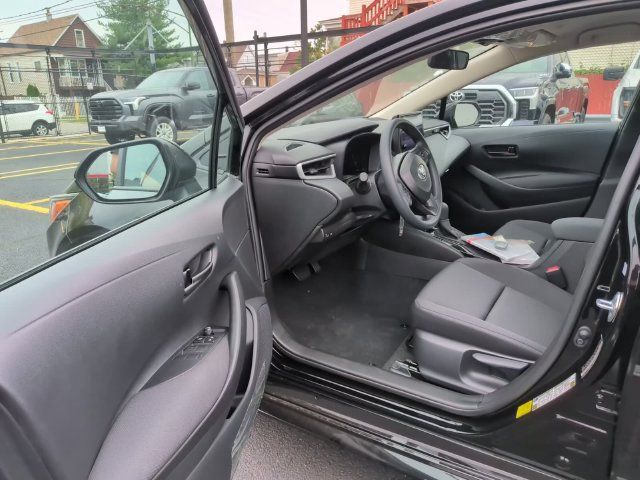 Used 2026 Toyota Corolla LE FWD image 11