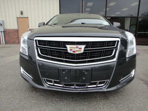 Used 2017 Cadillac XTS Luxury AWD/4WD image 2