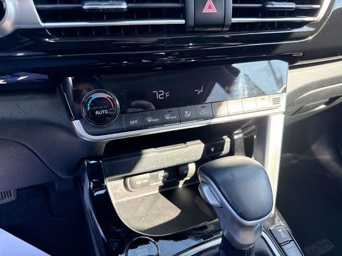 Used 2021 Kia Seltos EX image 19