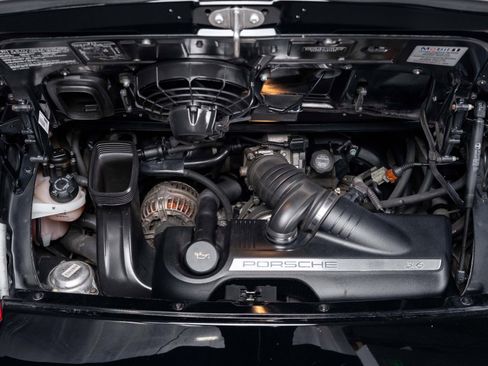 Used 2006 Porsche 911 Carrera RWD image 28