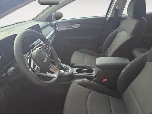 Certified 2024 Kia Forte LXS FWD image 21