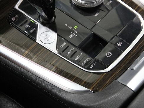 Used 2019 BMW X5 xDrive40i w/ Convenience Package image 16