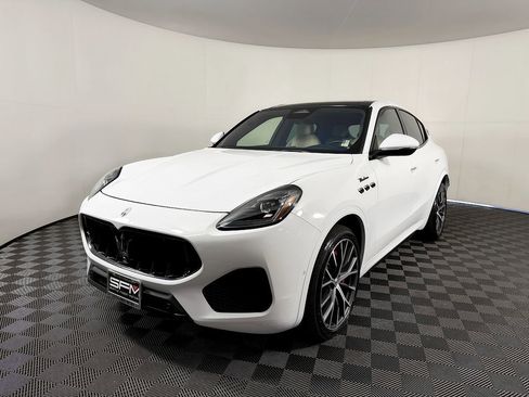 Used 2023 Maserati Grecale Modena image 3