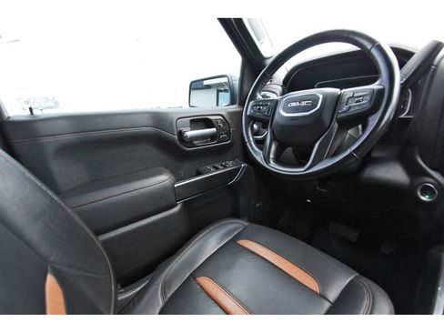 Used 2021 GMC Sierra 1500 AT4 w/ AT4 Premium Package AWD/4WD image 9