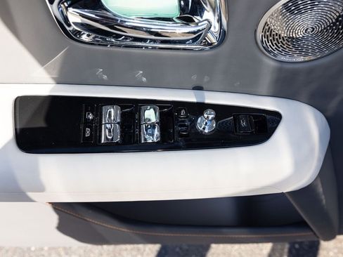 Certified 2021 Rolls-Royce Ghost Extended Wheelbase image 24