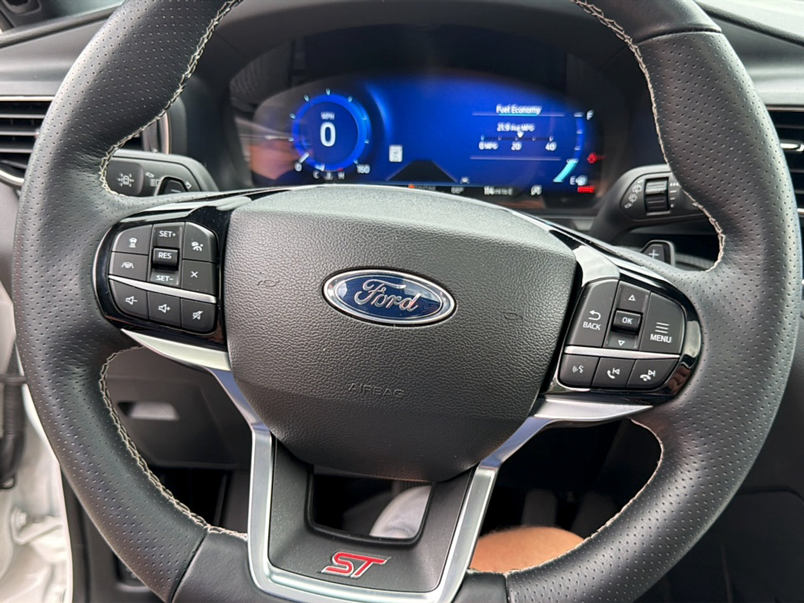 Used 2022 Ford Explorer ST w/ Equipment Group 401A AWD/4WD image 26