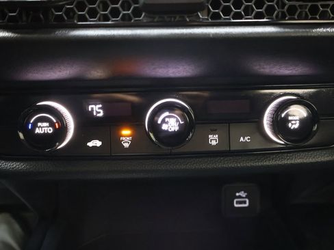 Used 2025 Honda HR-V LX image 27