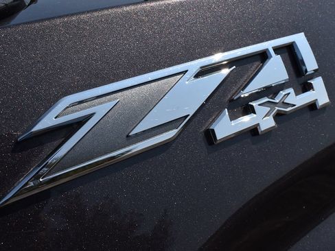 Used 2015 GMC Sierra 1500 SLE w/ SLE Value Package AWD/4WD image 7