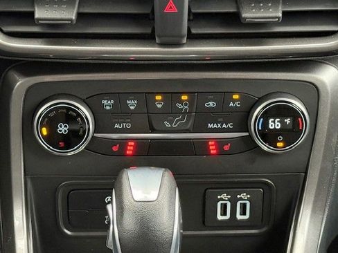 Used 2022 Ford EcoSport SE image 23