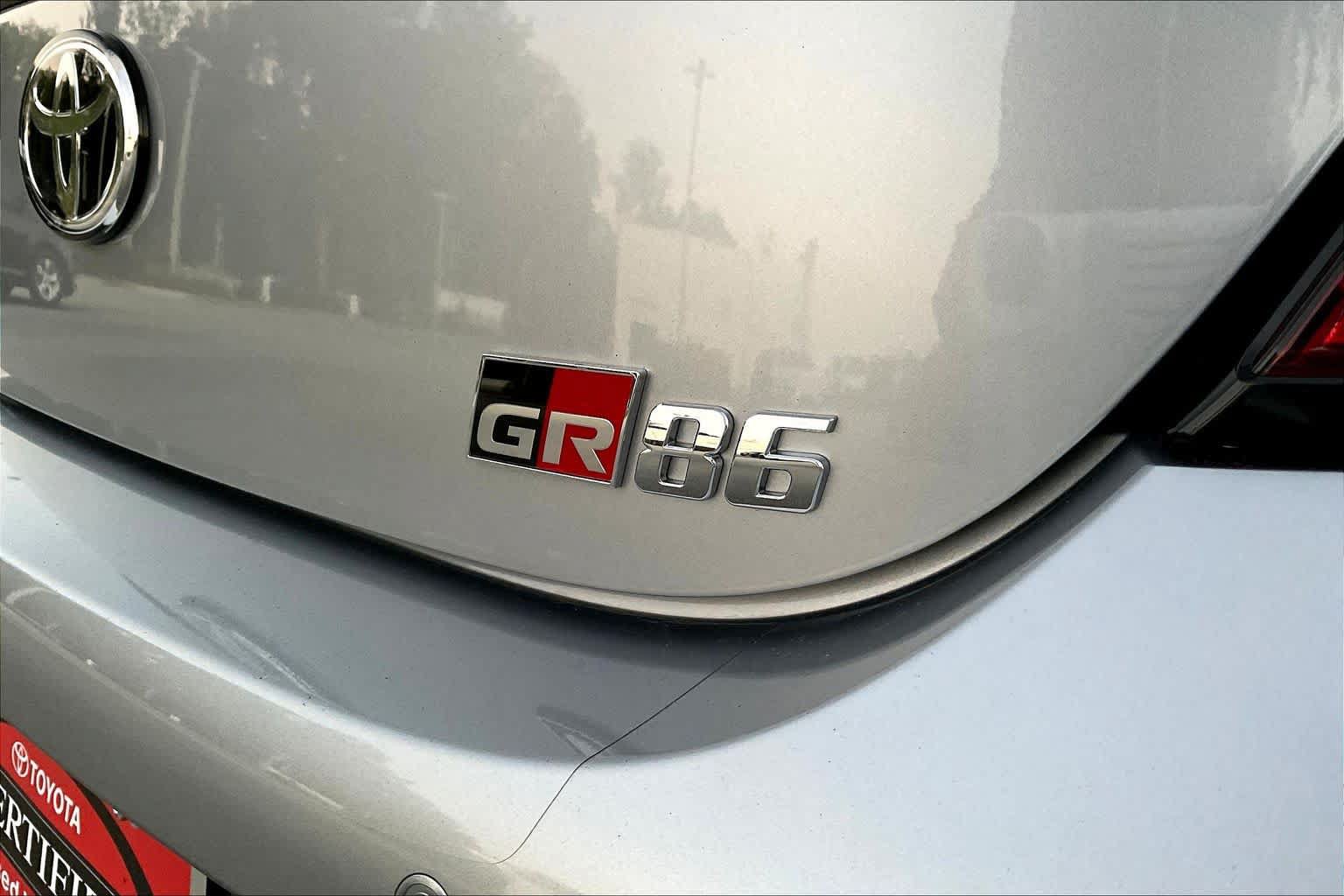 Used 2026 Toyota GR86 Premium w/ Performance Package RWD image 30