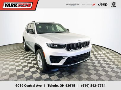 New 2025 Jeep Grand Cherokee 4WD