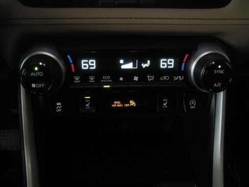 Certified 2024 Toyota RAV4 XLE Premium image 16