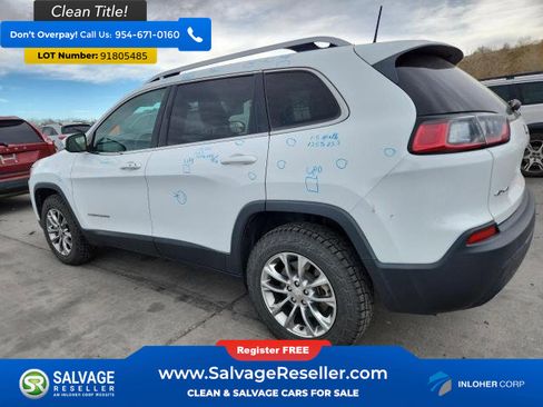 Used 2019 Jeep Cherokee Latitude Plus w/ Cold Weather Group image 3