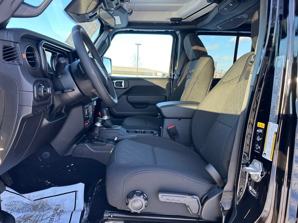 New 2026 Jeep Gladiator Mojave AWD/4WD image 10