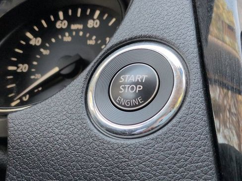 Certified 2019 Nissan Rogue SV AWD/4WD image 27